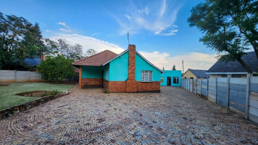 3 Bedroom Property for Sale in Stilfontein North West